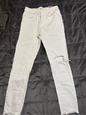 White Distressed women’s skinny ankle Jeans